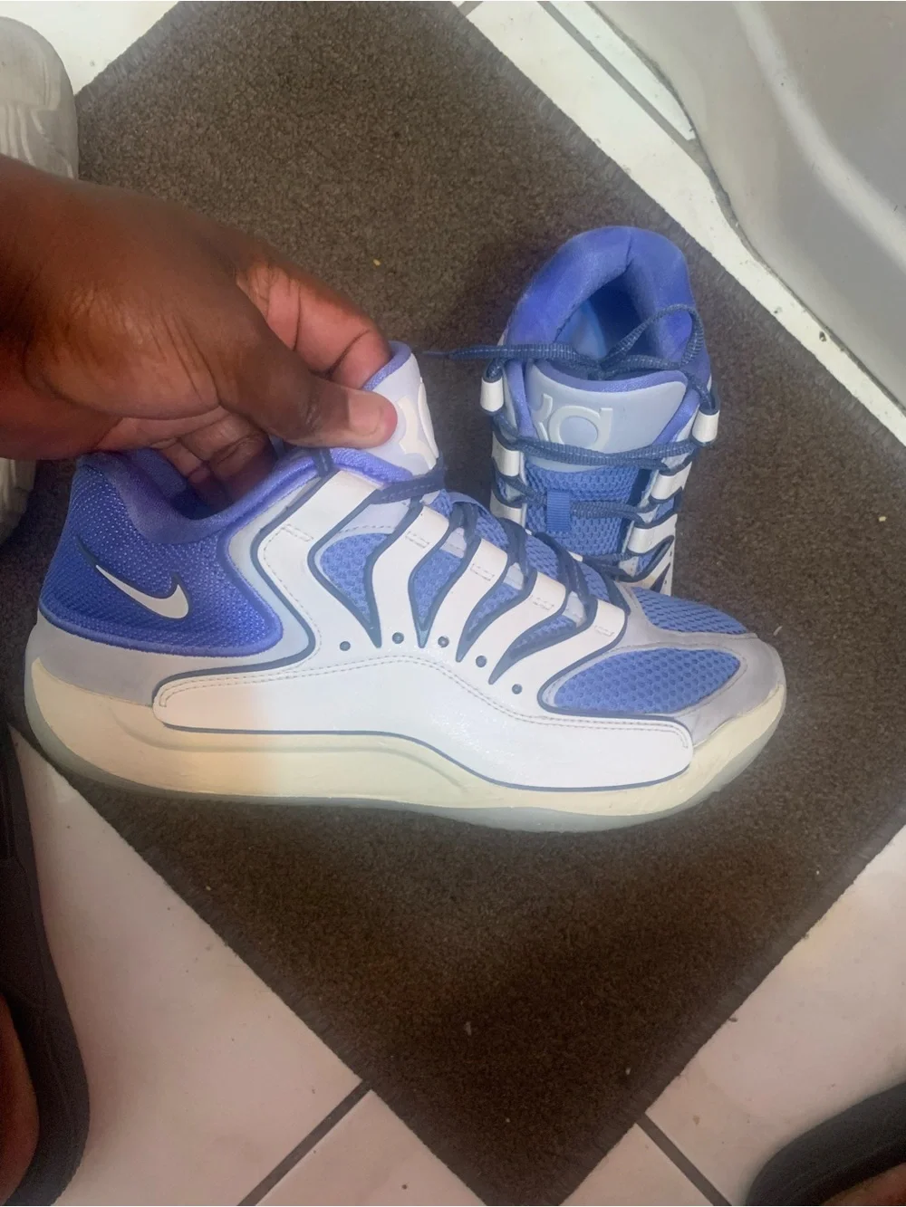 Nike Men's Sneaker Sole - Off-White with Blue Accent